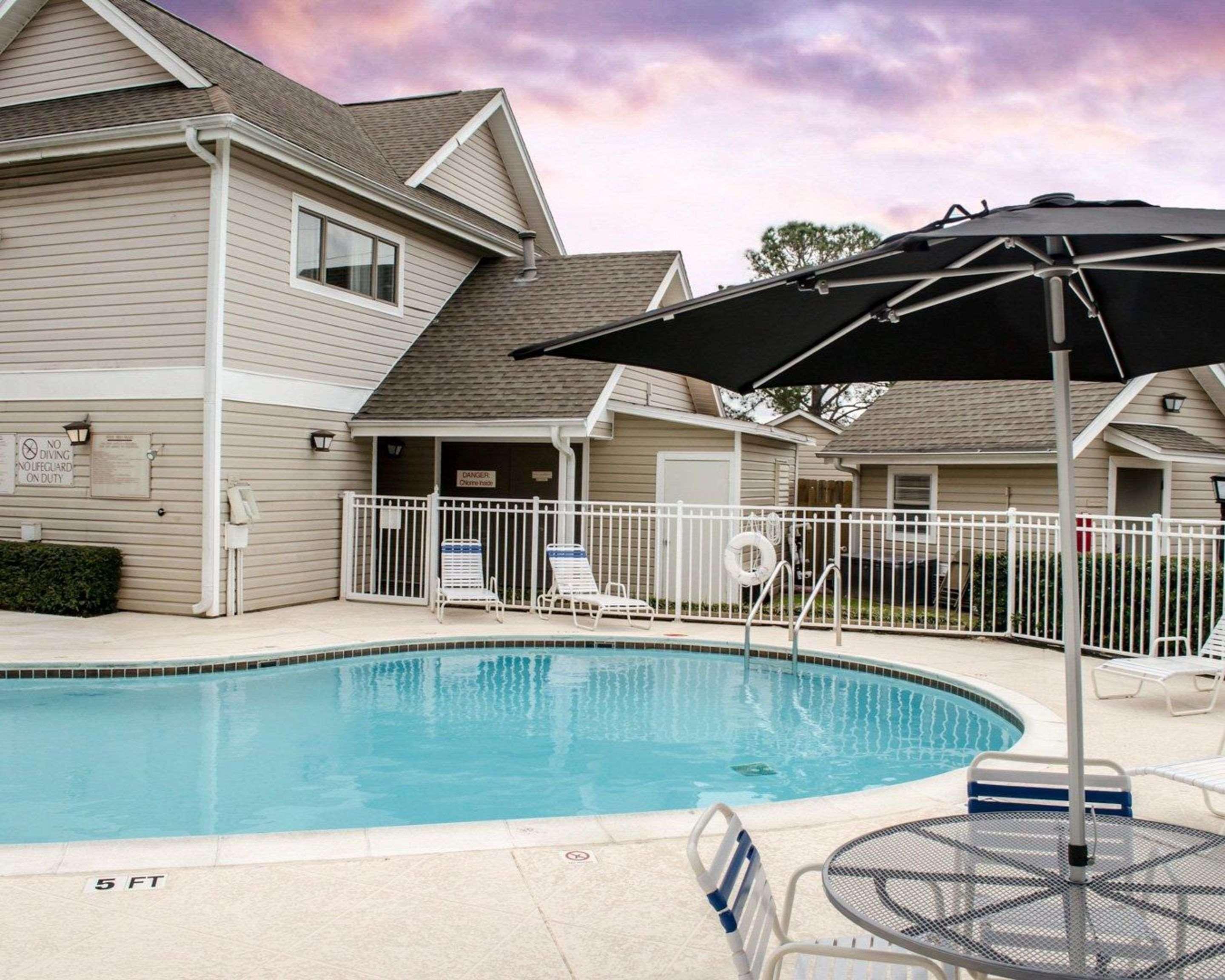 Surestay Studio By Best Western Pensacola Ferry Pass ภายนอก รูปภาพ